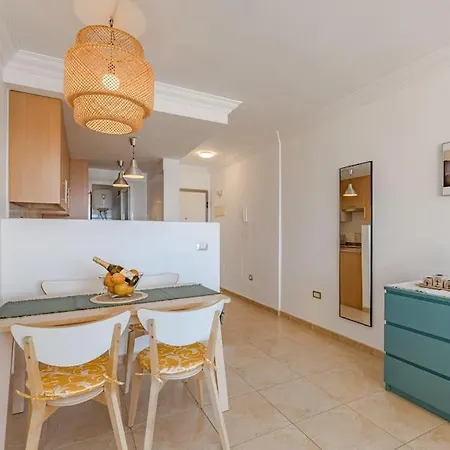 Apartament Balcony With Perfect Sea View, Pool, Wi-fi Poris de Abona