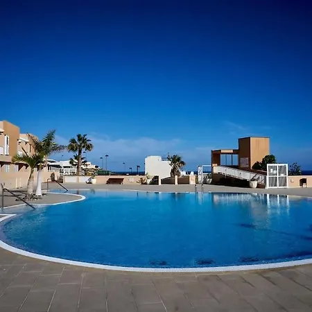 Balcony With Perfect Sea View, Pool, Wi-fi Apartament